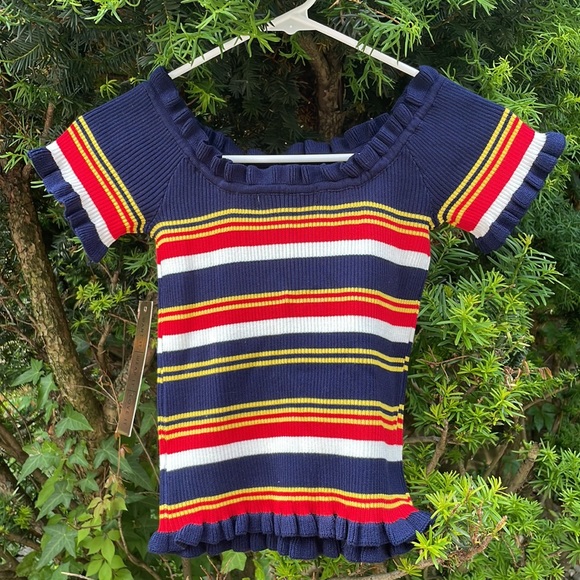 NWT - Cute, Croppy Almost Famous Top - Picture 3 of 4